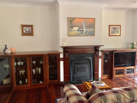 Spacious, Clean , Relaxing Country Escape Perfect For Large Groups And Families - Kempsey Accommodation 2