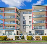 Spinnaker 102 - On The Lake - Kempsey Accommodation