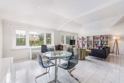 Spoilt For Choice 2-bed/2-bath + Free Parking - Kempsey Accommodation 3