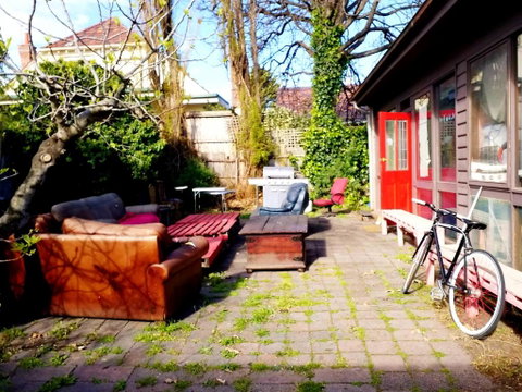 St Kilda East Backpackers' Hostel - Kempsey Accommodation 1