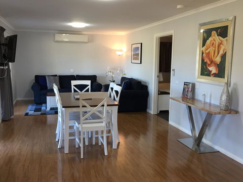 Starline Alpacas Farmstay Resort - Kempsey Accommodation 0