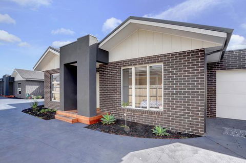 Staughton Sounds - Kempsey Accommodation 0