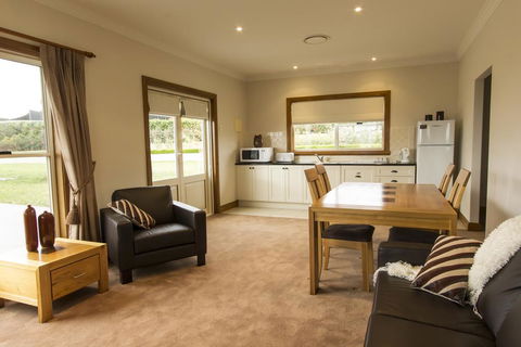 Stay Bathurst - Kempsey Accommodation 1