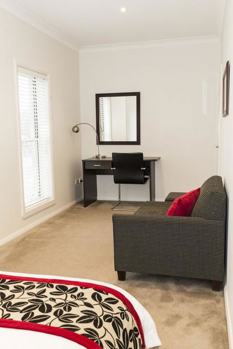Stay Bathurst - Kempsey Accommodation 3