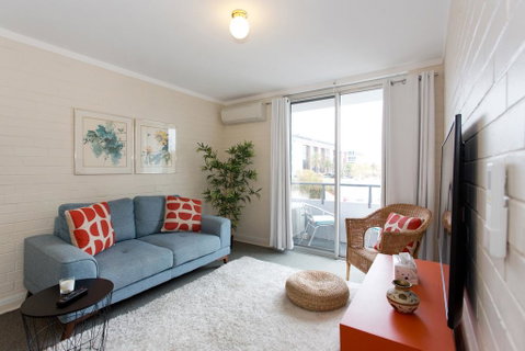 Stay Okay Central - Fremantle - Kempsey Accommodation 1