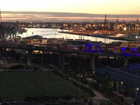 StayCentral Docklands Delight - Kempsey Accommodation 2