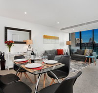 StayCentral on Lonsdale