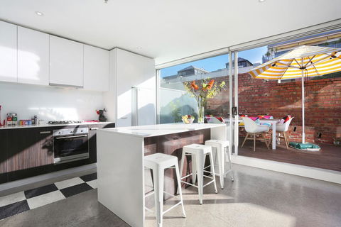 StayCentral On Oxford Penthouse - Kempsey Accommodation 2