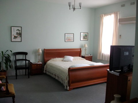 Stella's Dromana Hotel - Kempsey Accommodation 3
