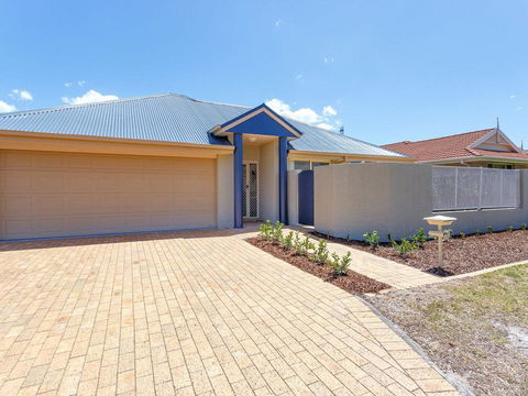 Stockmans Way 2-3 - Kempsey Accommodation 0