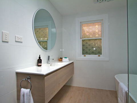 Strahan House - Kempsey Accommodation 3