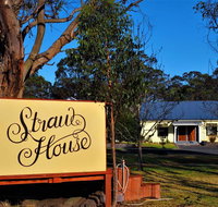 Straw House B and B - Kempsey Accommodation