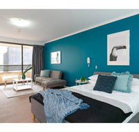 Striking and super convenient studio with balcony - Kempsey Accommodation