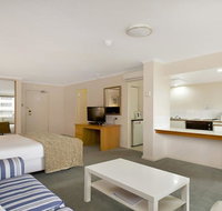 Studio with balcony at College St - Kempsey Accommodation