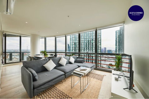 STUNNING 2 BED 2 BATH STYLISH UNIT // FREE PARKING - Kempsey Accommodation 2