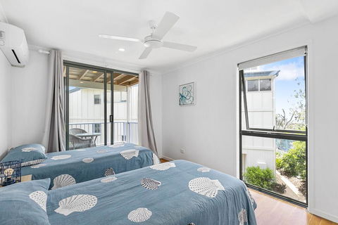Stunning Beach Front Villa At Castaway Cove - Kempsey Accommodation 3