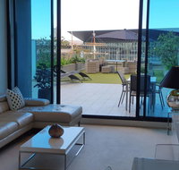 Stunning Riverside Apartment near MCEC and Casino - Kempsey Accommodation