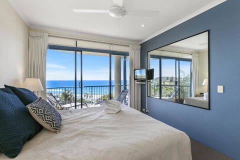 Stunning Top Floor Sunshine Beach Getaway! Unit 7 Vista Pacific 12 Bryan Street - Kempsey Accommodation 1