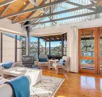 STUNNING WATERFRONT ESCAPE AT DALEYS POINT - Kempsey Accommodation