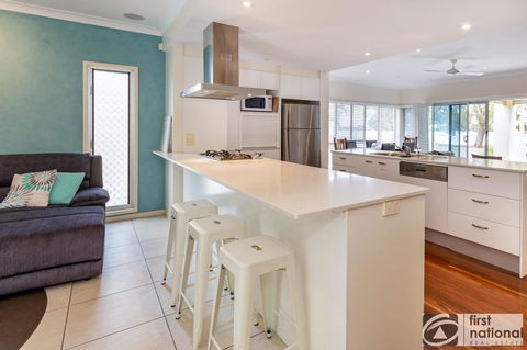 Stunning Waterfront Home With Pool - Sylvan Beach Esp, Bellara - Kempsey Accommodation 3