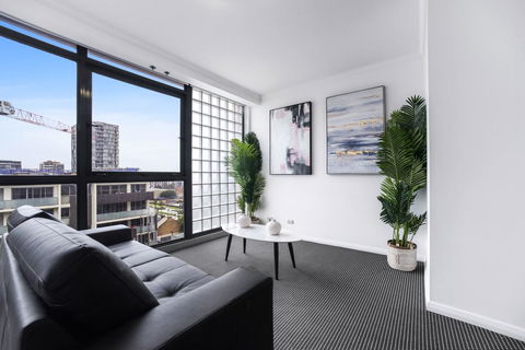 Stylish And Spacious Apt With Double Living Room - Kempsey Accommodation 0