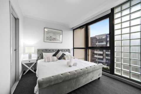 Stylish And Spacious Apt With Double Living Room - Kempsey Accommodation 2