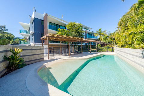Stylish Beach Side Apartment - Unit 5 - 33 Lorikeet Drive - Kempsey Accommodation 0