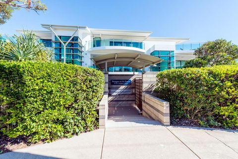 Stylish Beach Side Apartment - Unit 5 - 33 Lorikeet Drive - Kempsey Accommodation 2