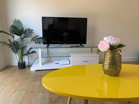 Stylish Bedroom In Bentleigh East - Kempsey Accommodation 1