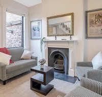 Stylish House - Moments to Kings Cross  City - Kempsey Accommodation
