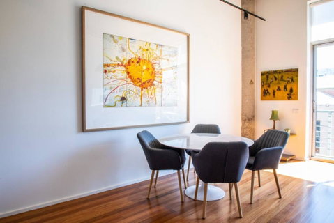 Stylish Warehouse Convert 2 Bedroom Apartment - Kempsey Accommodation 2