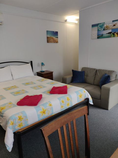 Summers Rest Units - Kempsey Accommodation 1