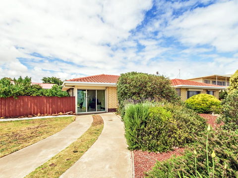Sun & Sea - Kempsey Accommodation 0