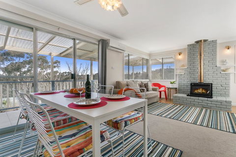 Sunflower Cottage - Kempsey Accommodation 2