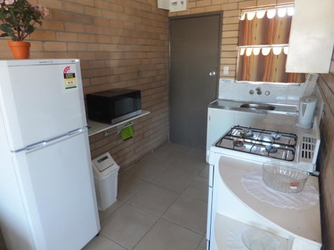 Sunrise Units - Kempsey Accommodation 3