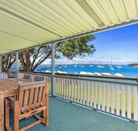 Sunset Beach House - Soldiers Point Sleeps 9 - Kempsey Accommodation