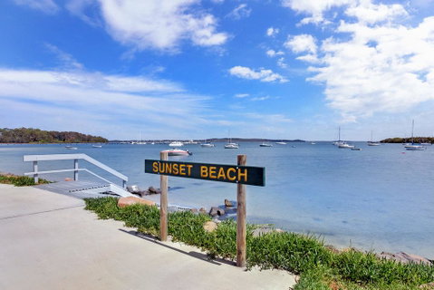 Sunset Court, Unit 1/3 Resthaven Avenue - Kempsey Accommodation 0