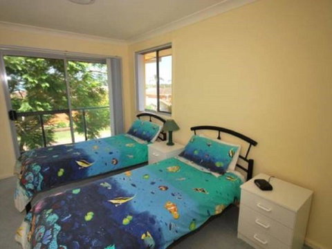 Sunset Place' 1/29 Sunset Boulevard- Gorgeous Townhouse So Close To The Water - Kempsey Accommodation 3