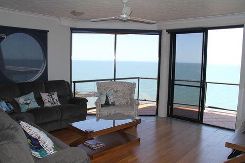 Sunset Sails Redcliffe - Kempsey Accommodation 3