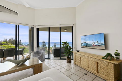 Sunshine Beach Penthouse With Beach Views - Unit 9/21 Park Crescent, Sunshine Beach - Kempsey Accommodation 3
