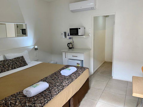 Surf Beach Motel Coffs - Kempsey Accommodation 1