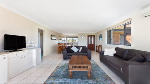 Surfspray 3 - Pebbly Beach - Kempsey Accommodation 1