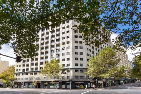 Surry Hills Fully Self Contained Modern 1 Bed Apartment (1012ELZ) - Kempsey Accommodation 0