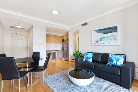 Surry Hills Fully Self Contained Modern 1 Bed Apartment (1012ELZ) - Kempsey Accommodation 2