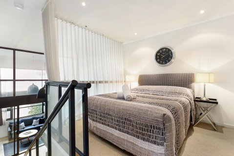 Surry Hills Modern One Bedroom Apartment (310GOUL) - Kempsey Accommodation 1