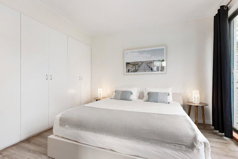 Surry Hills Modern Self-Contained One-Bedroom Apartment (19 FOV) - Kempsey Accommodation 3