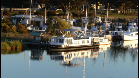 Swamp Fox Luxury 2BR Dutch Barge - Kempsey Accommodation 0