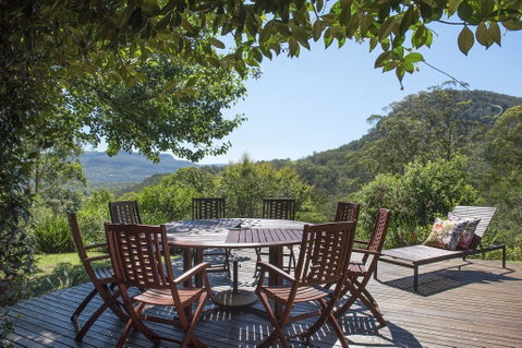 Taliesin - Beautiful 4 Bedroom Home With Amazing Views! - Kempsey Accommodation 0