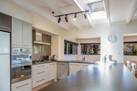Tallwood 24, NARRWALLEE - Kempsey Accommodation 1