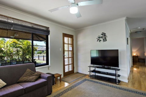 Tarraloo - Iluka NSW - Kempsey Accommodation 2